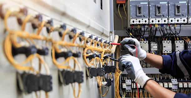 Professional Electrician technician working in Bacliff, TX